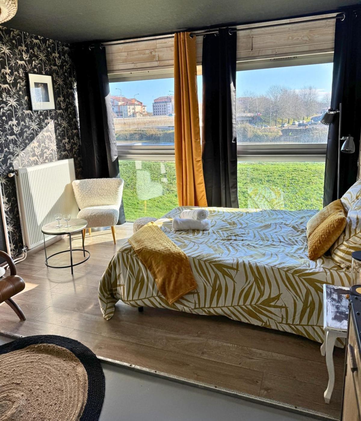 Apartament Majestic - Wifi - Parking - Vue Dax Zewnętrze zdjęcie